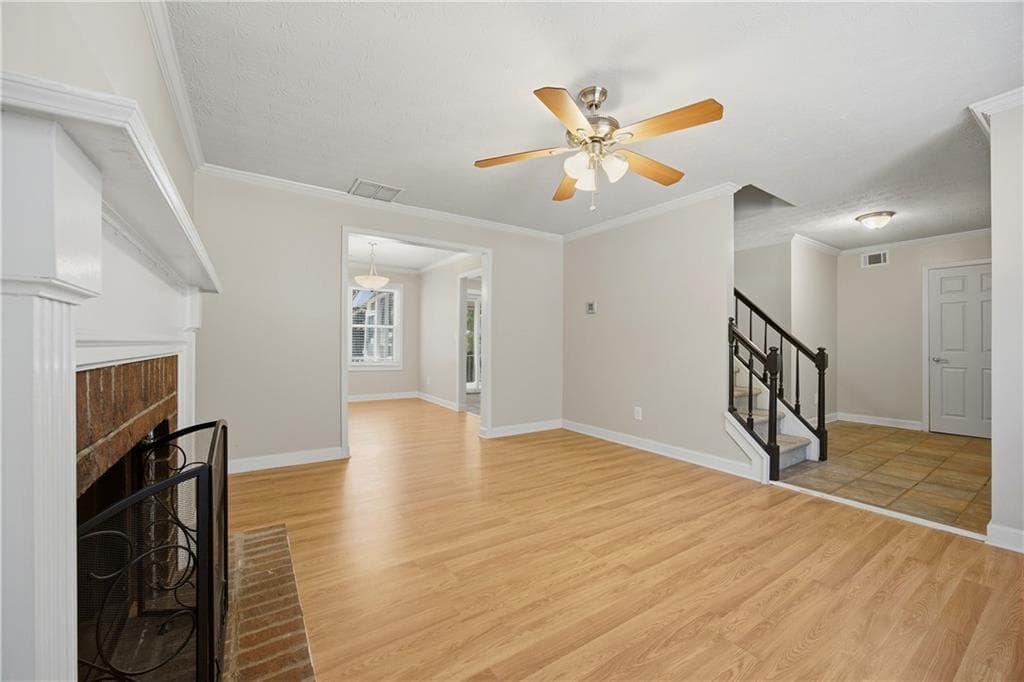 3 bedroom, 3 bathroom, 1,601 sq ft single family residence for sale at 10350 Rillridge Court, Alpharetta, GA 30022 — photo 3