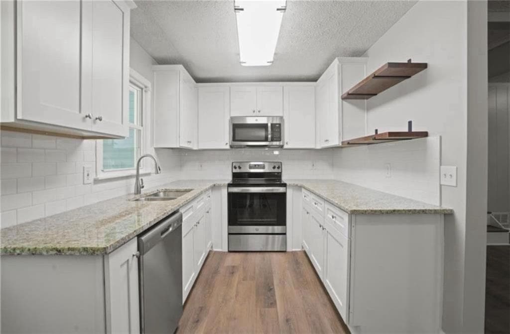 4 bedroom, 2 bathroom, 1,805 sq ft single family residence for rent at 703 Navaho Court, Woodstock, GA 30188 for $2,400 a month — photo 4
