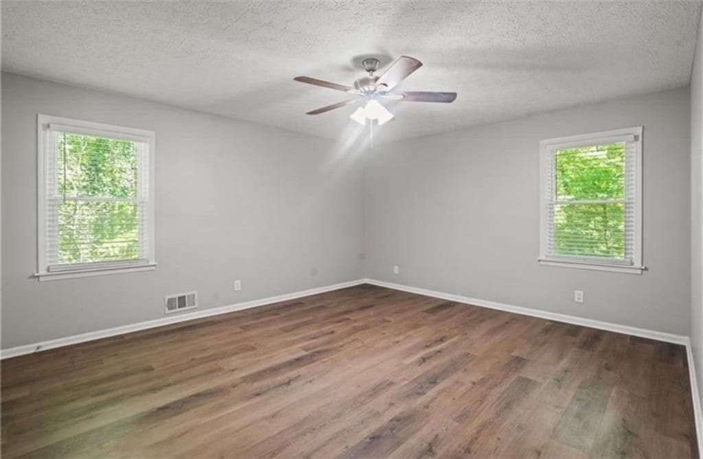 4 bedroom, 2 bathroom, 1,805 sq ft single family residence for rent at 703 Navaho Court, Woodstock, GA 30188 for $2,400 a month — photo 9