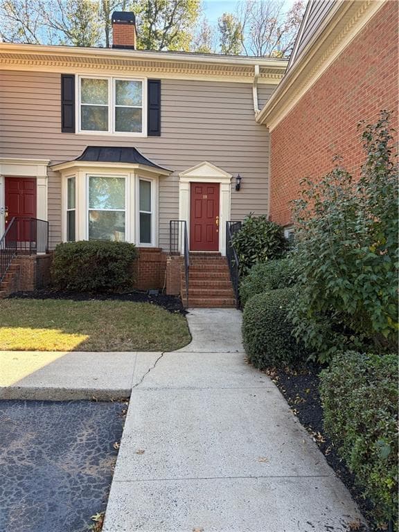 2 bedroom, 3 bathroom, 1,366 sq ft townhouse for rent at 110 Mount Vernon Circle, Sandy Springs, GA 30338 for $2,300 a month — photo 1 of 51