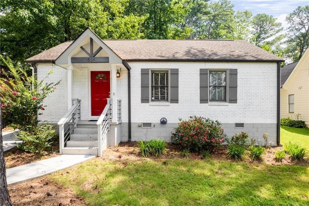 3 bedroom, 3 bathroom, 1,584 sq ft single family residence for rent at 564 Daniel Avenue, Decatur, GA 30032 for $2,695 a month — photo 1 of 19
