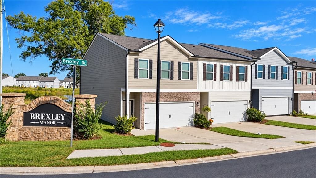 3 bedroom, 3 bathroom, 1,664 sq ft condominium for sale at 100 Brexley Drive, Calhoun, GA 30701 — photo 3
