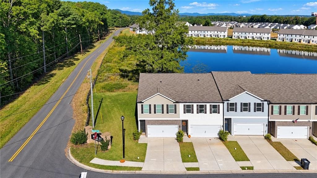 3 bedroom, 3 bathroom, 1,664 sq ft condominium for sale at 100 Brexley Drive, Calhoun, GA 30701 — photo 6