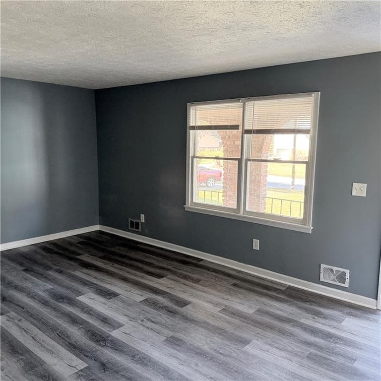 3 bedroom, 3 bathroom, 1,249 sq ft single family residence for rent at 6565 Woodford Road, South Fulton, GA 30349 for $1,500 a month — photo 2