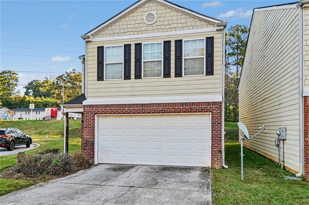 3 bedroom, 3 bathroom, 1,895 sq ft single family residence for sale at 5184 Hanover Street, College Park, GA 30349