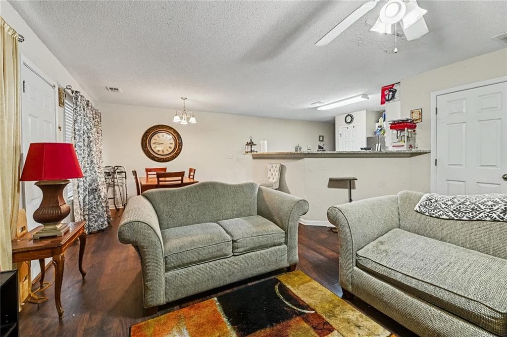 3 bedroom, 3 bathroom, 1,895 sq ft single family residence for sale at 5184 Hanover Street, College Park, GA 30349 — photo 10