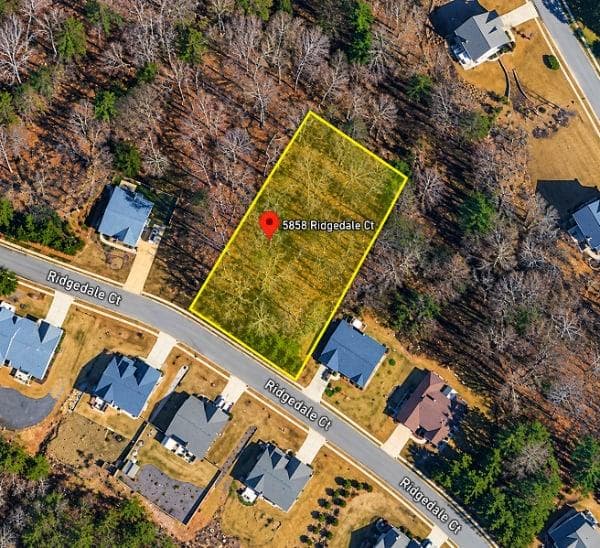 single family residence for sale at 5858 Ridgedale Court, Gainesville, GA 30506 — photo 2
