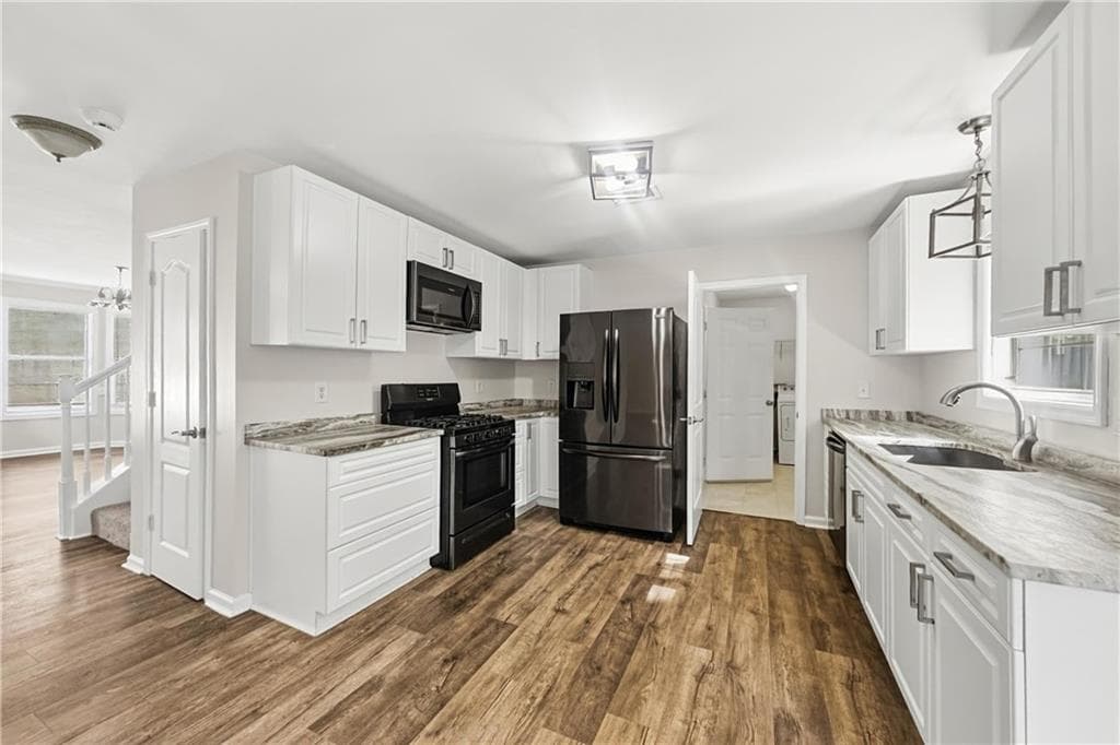 4 bedroom, 3 bathroom, 1,937 sq ft single family residence for sale at 238 Hunters Chase, Mcdonough, GA 30253 — photo 8