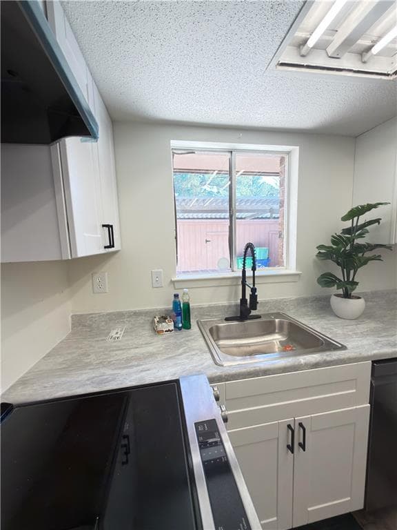 3 bedroom, 2 bathroom, 1,278 sq ft townhouse for sale at 722 Garden View Drive, Stone Mountain, GA 30083 — photo 3