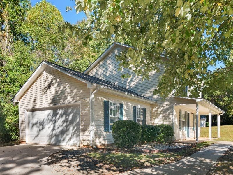 4 bedroom, 3 bathroom, 1,500 sq ft single family residence for rent at 160 Melinda Drive, Stockbridge, GA 30281 for $1,850 a month — photo 3