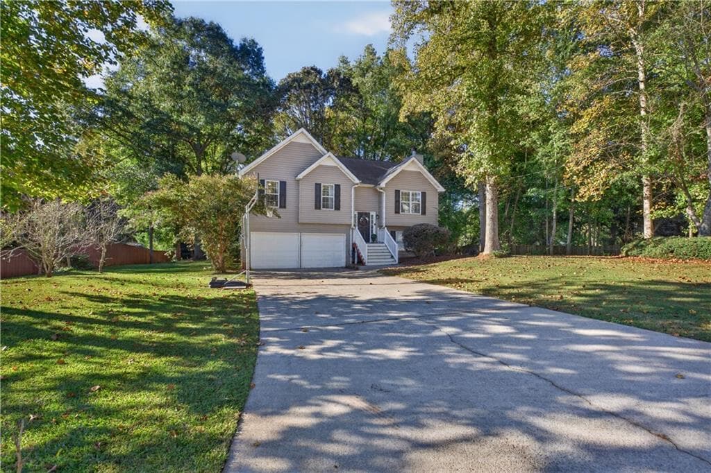 3 bedroom, 2 bathroom, 1,786 sq ft single family residence for sale at 108 Cedars Glen Way, Villa Rica, GA 30180