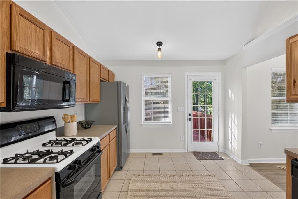 3 bedroom, 2 bathroom, 1,786 sq ft single family residence for sale at 108 Cedars Glen Way, Villa Rica, GA 30180 — photo 10