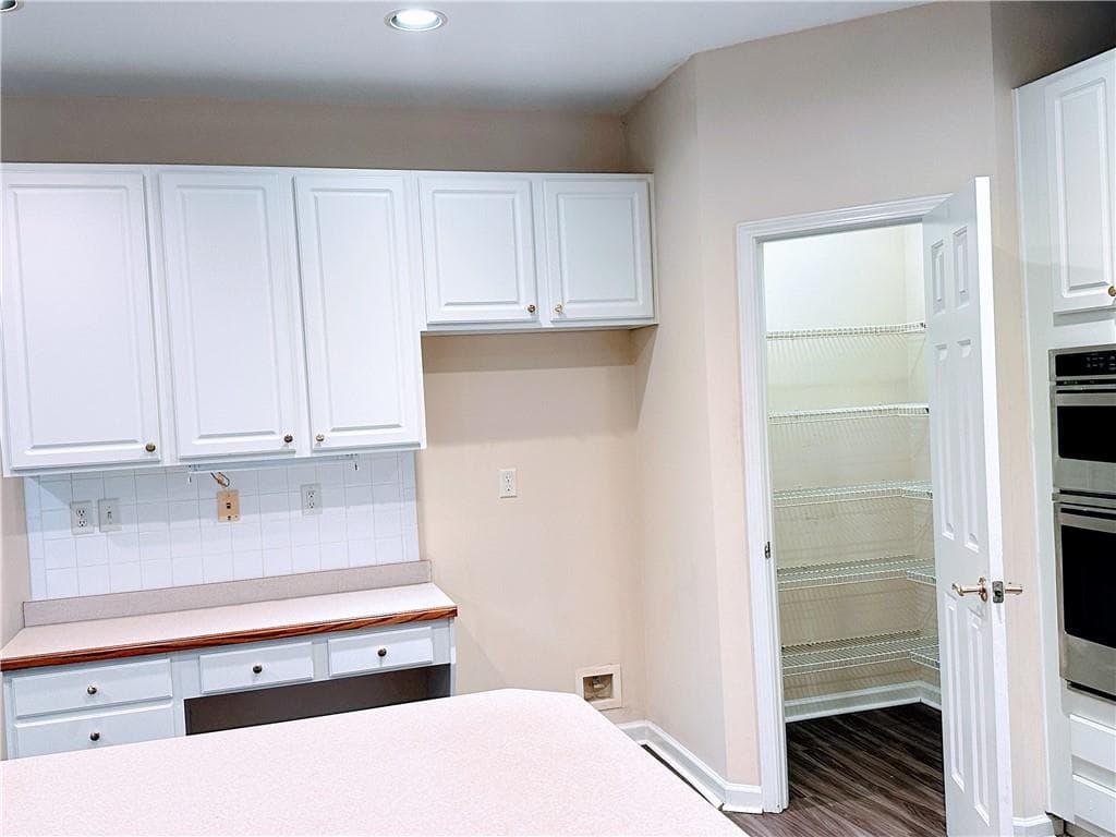 5 bedroom, 4 bathroom, 3,428 sq ft single family residence for rent at 1095 Downyshire Drive R, Lawrenceville, GA 30044 for $3,400 a month — photo 10