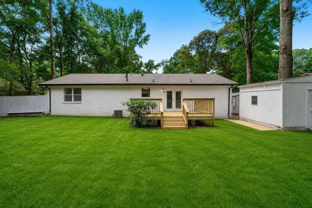 4 bedroom, 2 bathroom, 1,325 sq ft single family residence for sale at 125 Pleasant Valley Road, Mcdonough, GA 30253 — photo 3