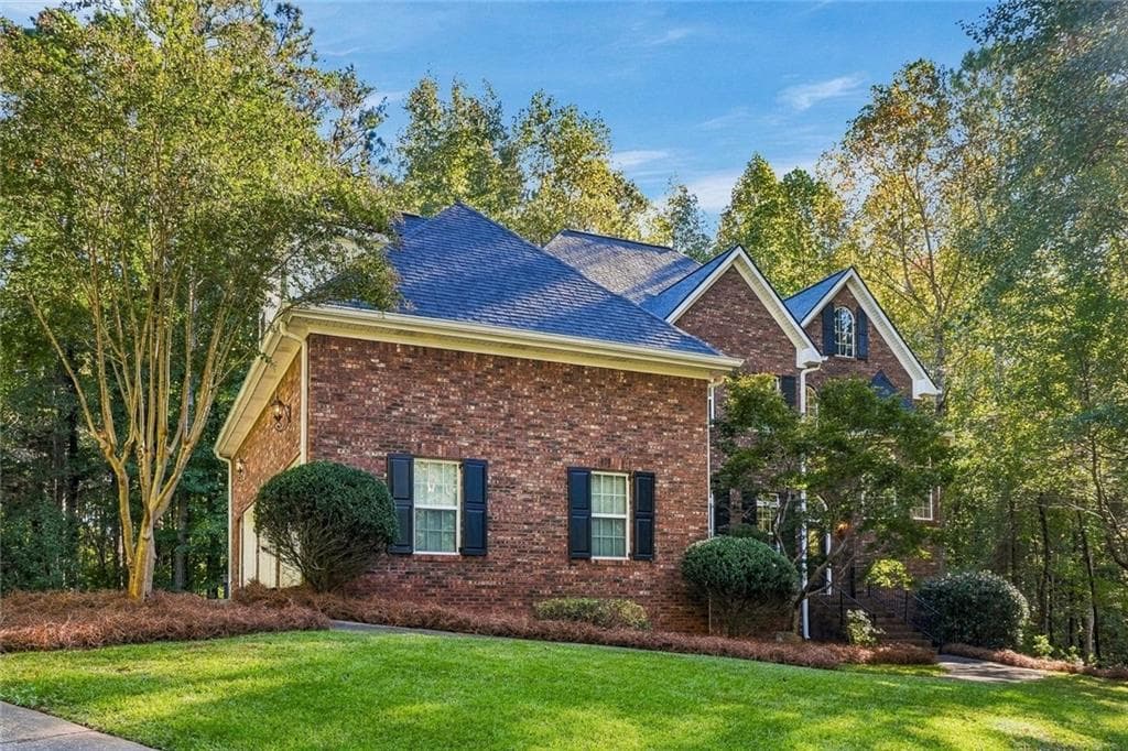 3 bedroom, 3 bathroom, 3,979 sq ft single family residence for sale at 4300 Winslow Court, Douglasville, GA 30135 — photo 4