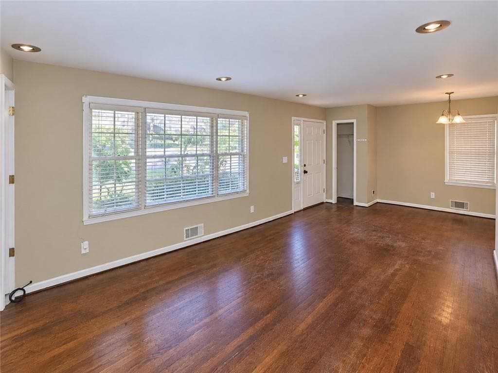 3 bedroom, 2 bathroom, 1,531 sq ft single family residence for sale at 1767 Arkose Drive, Atlanta, GA 30316 — photo 5