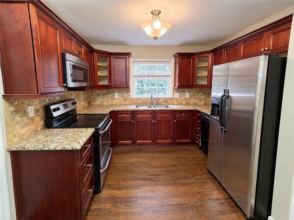 3 bedroom, 2 bathroom, 1,531 sq ft single family residence for sale at 1767 Arkose Drive, Atlanta, GA 30316 — photo 6