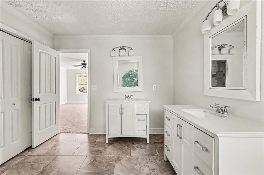4 bedroom, 3 bathroom, 2,208 sq ft single family residence for sale at 2888 Carrousel Court, Stone Mountain, GA 30087 — photo 10