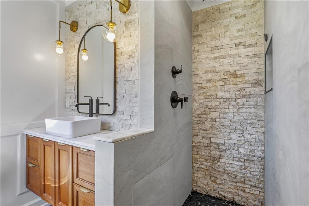 3 bedroom, 2 bathroom, 962 sq ft single family residence for sale at 3841 Lavilla Drive, Powder Springs, GA 30127 — photo 10