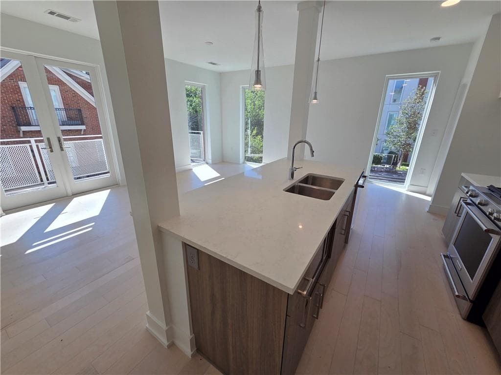 2 bedroom, 2 bathroom, 1,345 sq ft condominium for rent at 775 Juniper Street 302, Atlanta, GA 30308 for $2,995 a month — photo 4