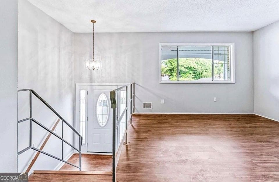 4 bedroom, 2 bathroom, 1,553 sq ft single family residence for sale at 5954 Baywood Lane, Riverdale, GA 30296 — photo 3