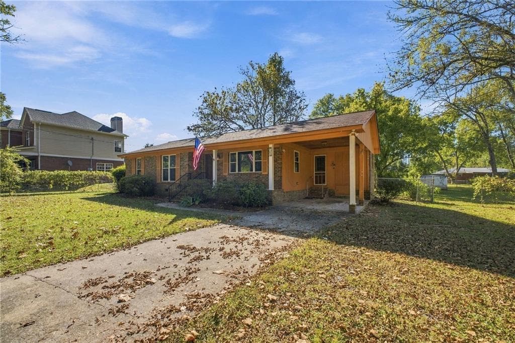 3 bedroom, 2 bathroom single family residence for sale at 16 Mango Road, Rome, GA 30161 — photo 3