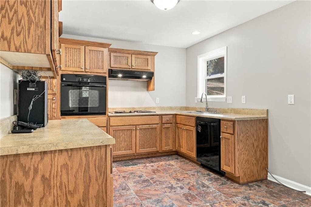 3 bedroom, 2 bathroom single family residence for sale at 16 Mango Road, Rome, GA 30161 — photo 6