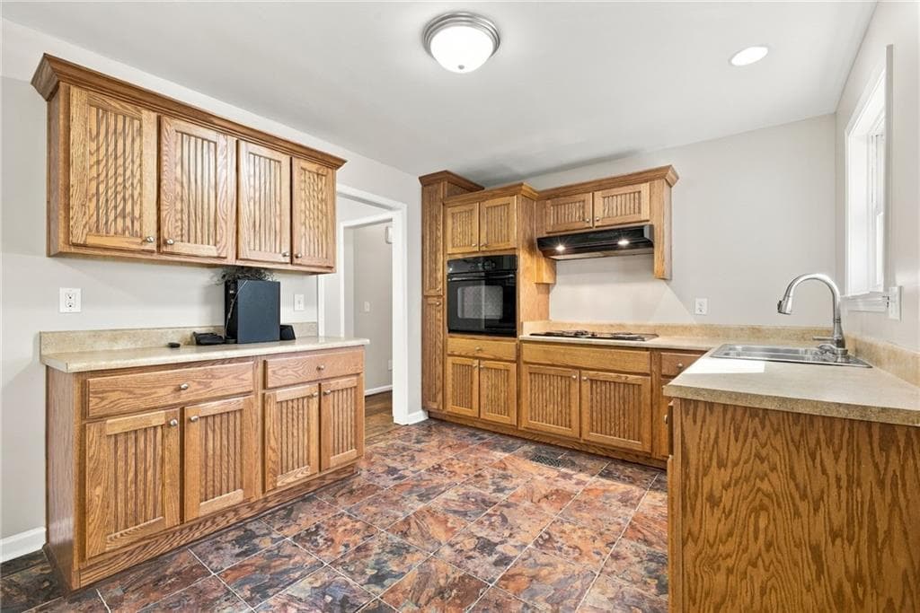 3 bedroom, 2 bathroom single family residence for sale at 16 Mango Road, Rome, GA 30161 — photo 7
