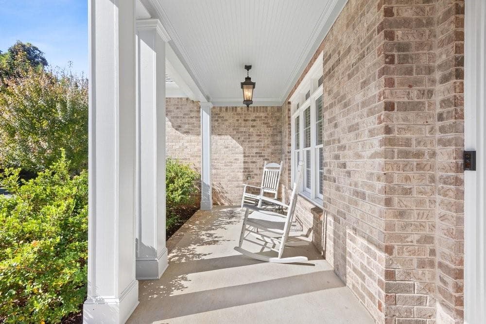 5 bedroom, 3 bathroom, 3,179 sq ft single family residence for sale at 4742 W Lakeshore Drive, Acworth, GA 30101 — photo 8