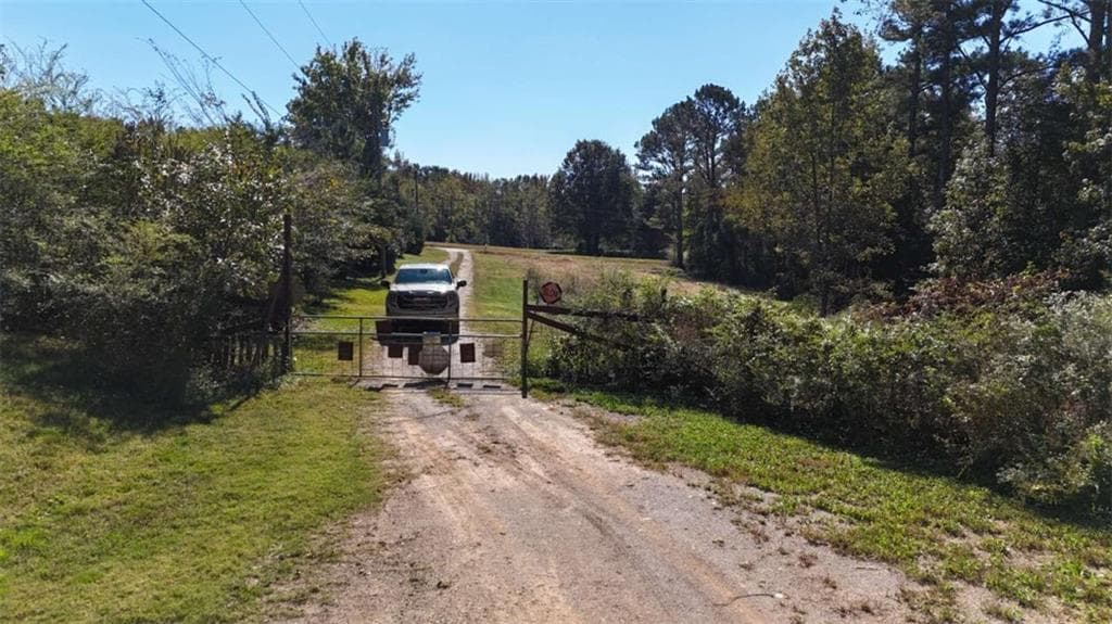 3 bedroom, 2 bathroom, 1,344 sq ft single family residence under contract at 3604 Piedmont Highway, Cedartown, GA 30125 — photo 6