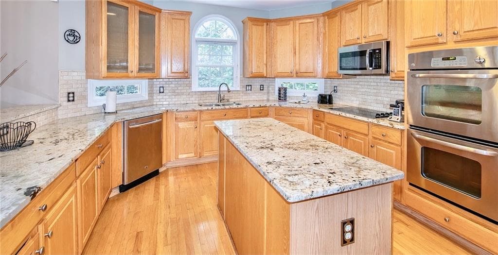 5 bedroom, 4 bathroom, 3,365 sq ft single family residence for rent at 3216 Canter Way, Duluth, GA 30097 for $3,800 a month — photo 9