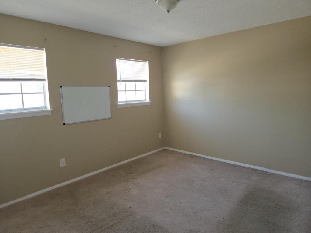 2 bedroom, 2 bathroom, 1,100 sq ft townhouse for sale at 4701 Flat Shoals Road 50E, Union City, GA 30291 — photo 6