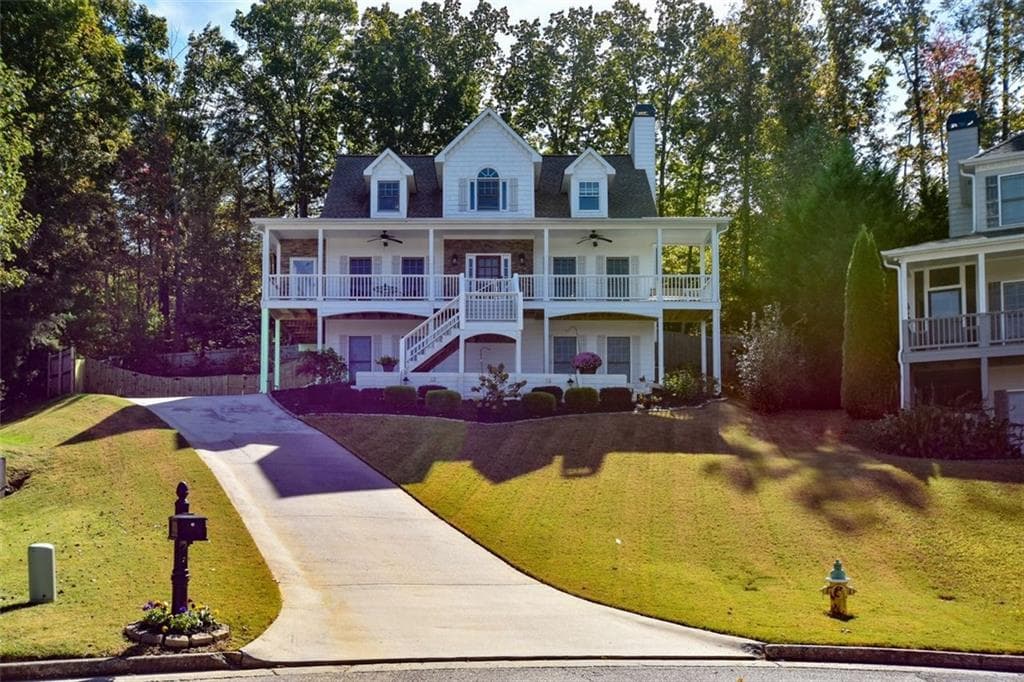 4 bedroom, 4 bathroom, 2,596 sq ft single family residence for sale at 416 Willow Court, Rockmart, GA 30153