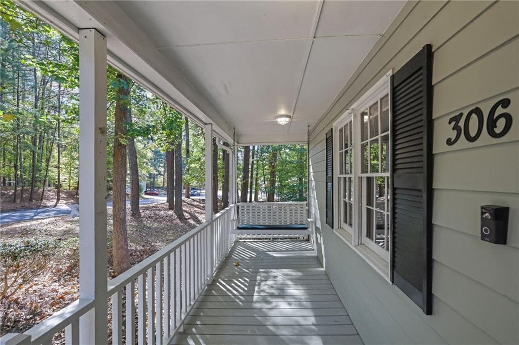 3 bedroom, 2 bathroom, 1,562 sq ft single family residence for sale at 306 Pine Cove, Woodstock, GA 30189 — photo 7