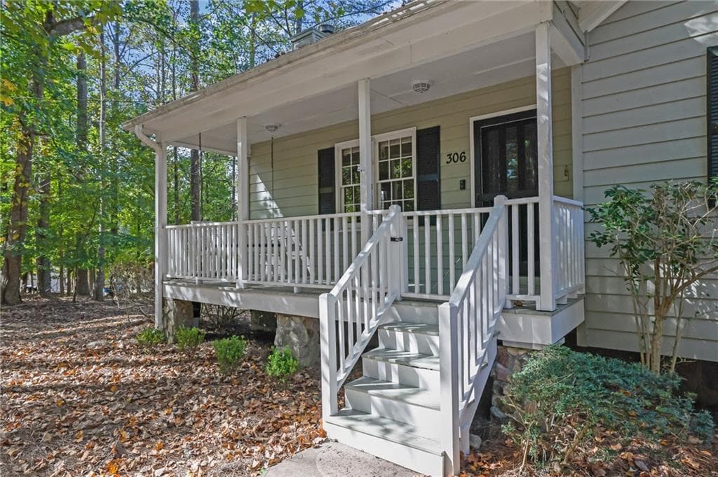 3 bedroom, 2 bathroom, 1,562 sq ft single family residence for sale at 306 Pine Cove, Woodstock, GA 30189 — photo 8
