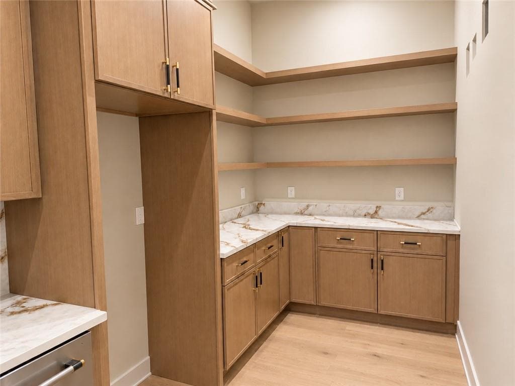 6 bedroom, 7 bathroom, 4,785 sq ft single family residence for sale at 1515 Northridge Road, Sandy Springs, GA 30350 — photo 5