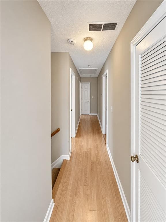 4 bedroom, 3 bathroom, 2,012 sq ft single family residence for rent at 5385 Arbor View Way, Sugar Hill, GA 30518 for $2,550 a month — photo 6