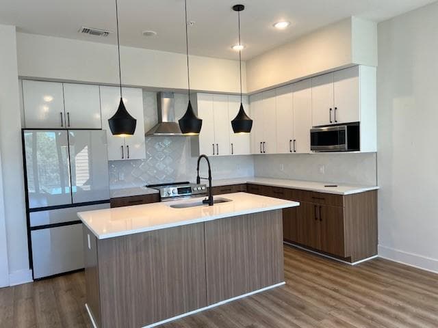1 bedroom, 1 bathroom, 980 sq ft condominium for rent at 112 Rogers Street 408, Atlanta, GA 30317 for $2,200 a month — photo 4