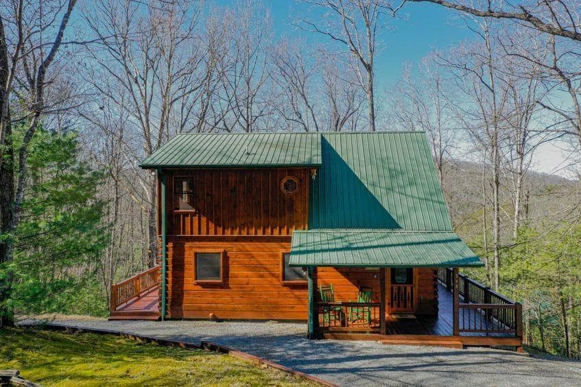 3 bedroom, 3 bathroom, 2,080 sq ft single family residence for rent at 348 The Forest Has Eyes, Blue Ridge, GA 30513 for $3,400 a month — photo 1 of 50