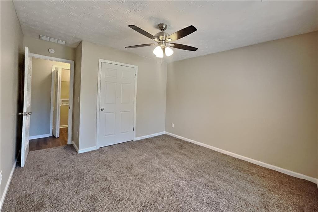 3 bedroom, 2 bathroom, 1,586 sq ft single family residence for rent at 6078 Hillsdale Circle, Flowery Branch, GA 30542 for $2,150 a month — photo 9