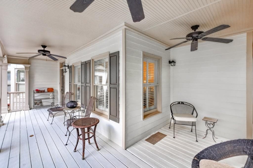4 bedroom, 4 bathroom, 3,839 sq ft single family residence under contract at 4250 Horder Court, Snellville, GA 30039 — photo 3
