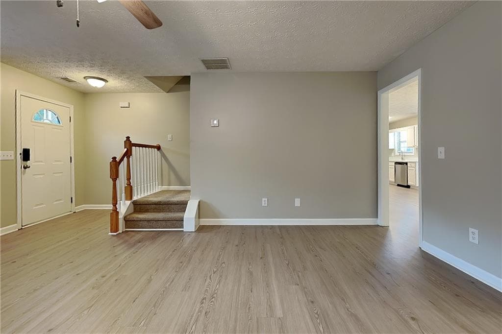 4 bedroom, 3 bathroom, 2,118 sq ft single family residence for rent at 3190 Wrenwood Court, Loganville, GA 30052 for $2,350 a month — photo 2