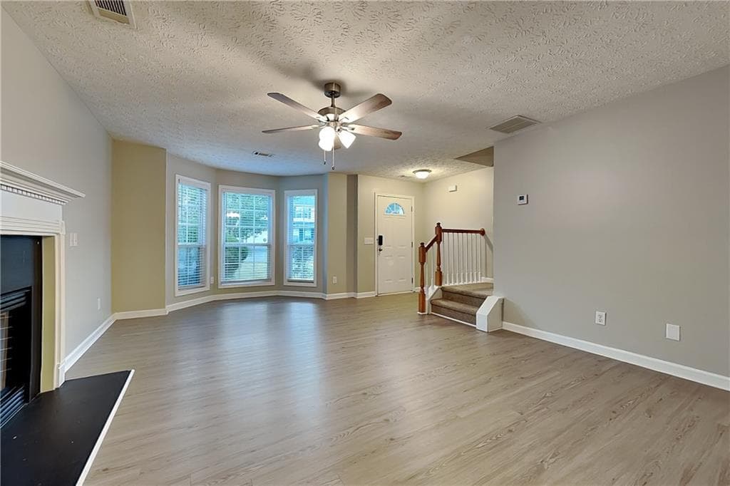 4 bedroom, 3 bathroom, 2,118 sq ft single family residence for rent at 3190 Wrenwood Court, Loganville, GA 30052 for $2,350 a month — photo 3