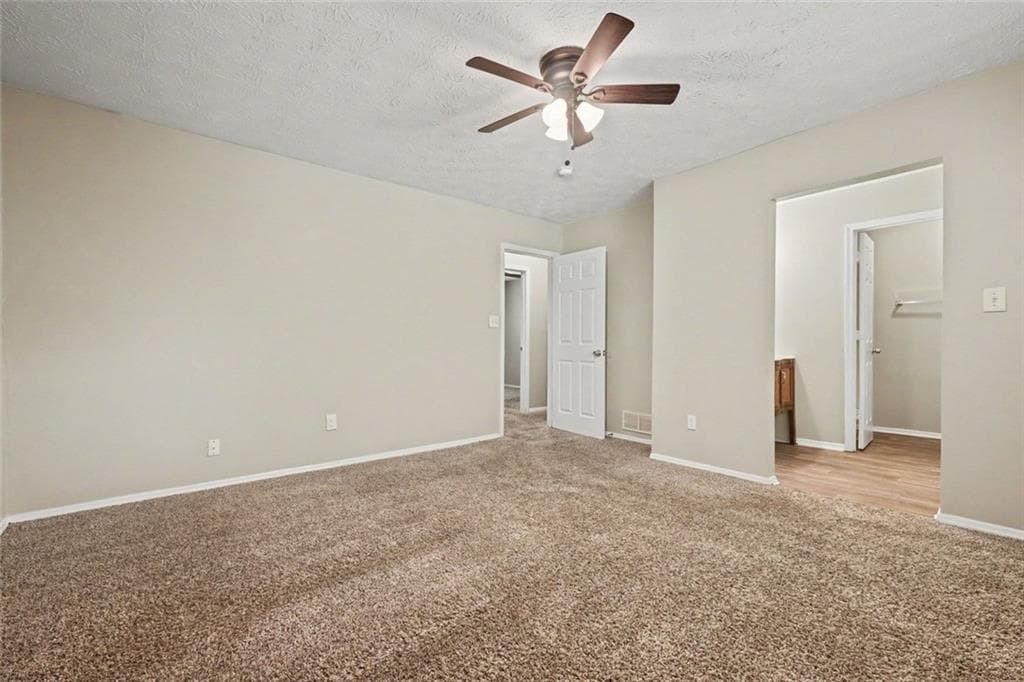 3 bedroom, 3 bathroom, 1,302 sq ft single family residence for sale at 6915 Cainwood Drive, Atlanta, GA 30349 — photo 10