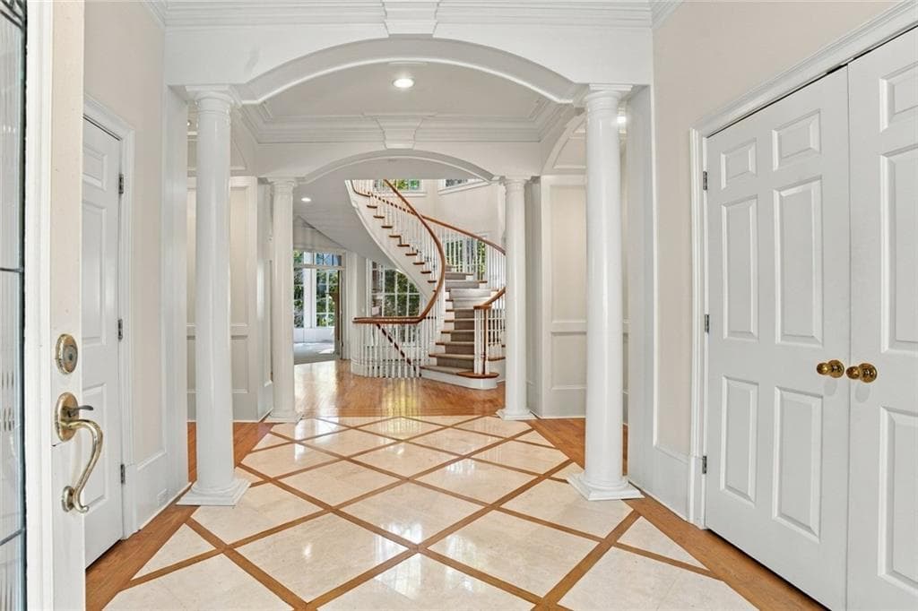 4 bedroom, 4 bathroom, 6,212 sq ft single family residence for sale at 120 Sentinae Close, Sandy Springs, GA 30350 — photo 5