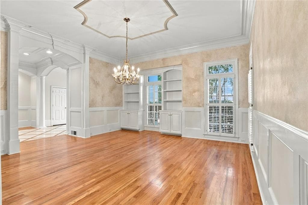 4 bedroom, 4 bathroom, 6,212 sq ft single family residence for sale at 120 Sentinae Close, Sandy Springs, GA 30350 — photo 7