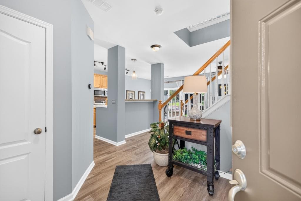 2 bedroom, 3 bathroom, 1,672 sq ft townhouse for sale at 3152 Brockenhurst Drive, Buford, GA 30519 — photo 3