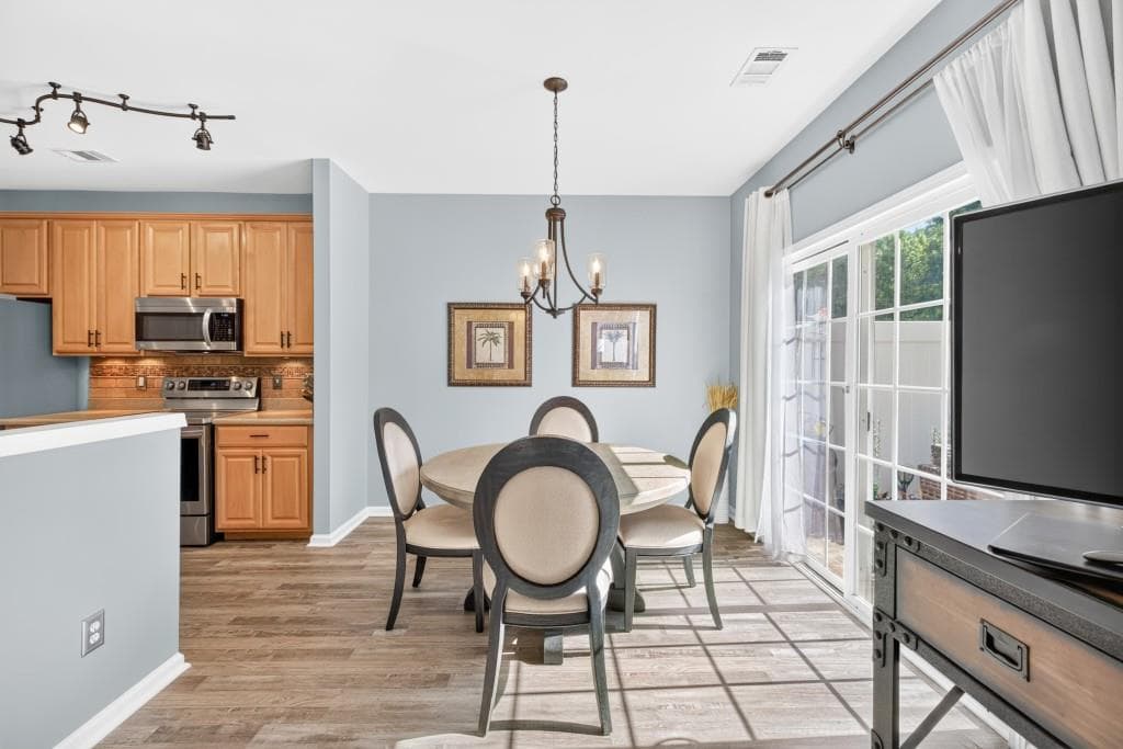 2 bedroom, 3 bathroom, 1,672 sq ft townhouse for sale at 3152 Brockenhurst Drive, Buford, GA 30519 — photo 9