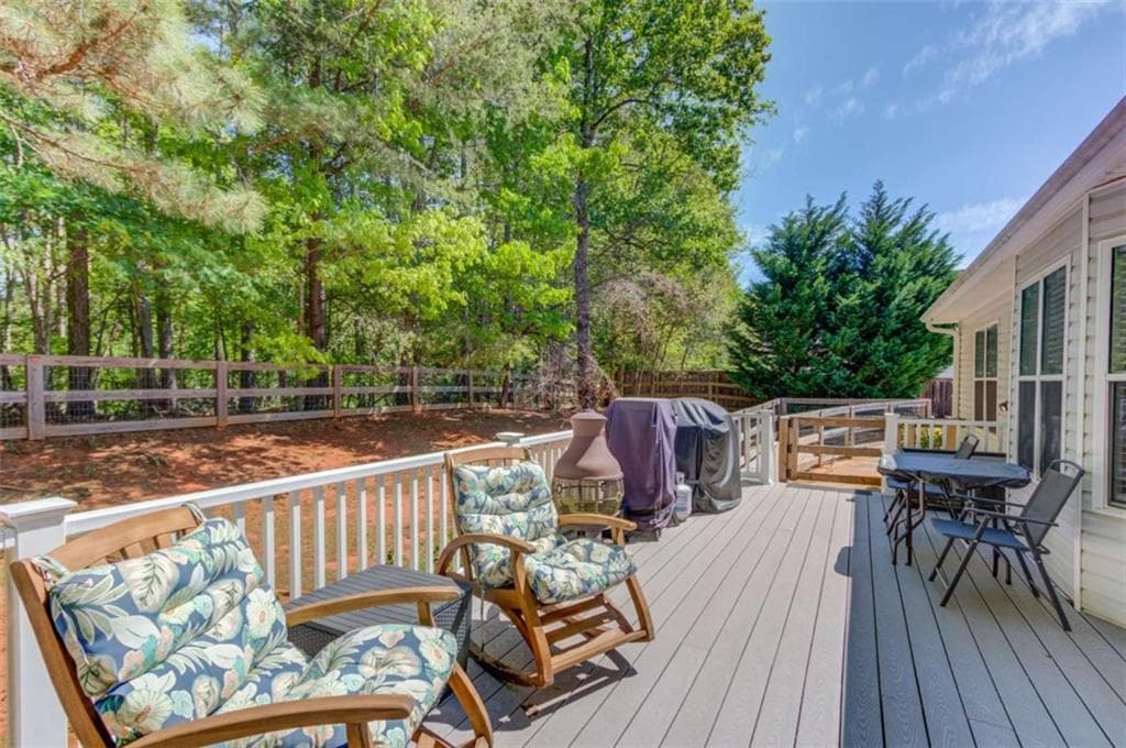 3 bedroom, 2 bathroom, 1,912 sq ft single family residence for rent at 3314 Banks Mountain Drive, Gainesville, GA 30506 for $2,300 a month — photo 3
