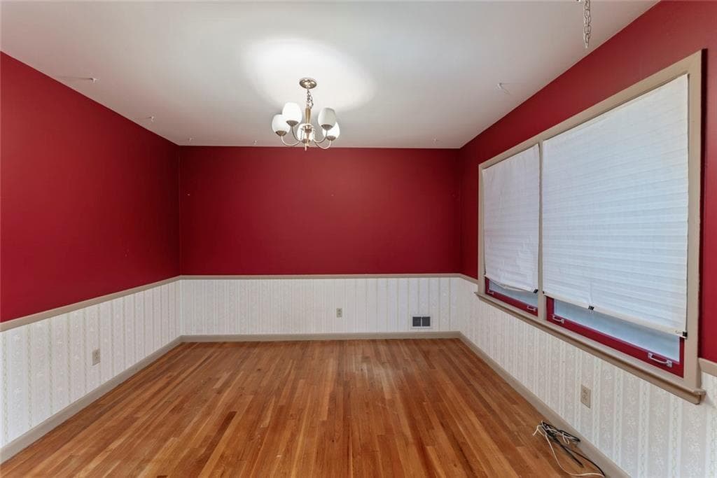 3 bedroom, 2 bathroom, 2,796 sq ft single family residence for sale at 4260 Bingham Court, Stone Mountain, GA 30083 — photo 6
